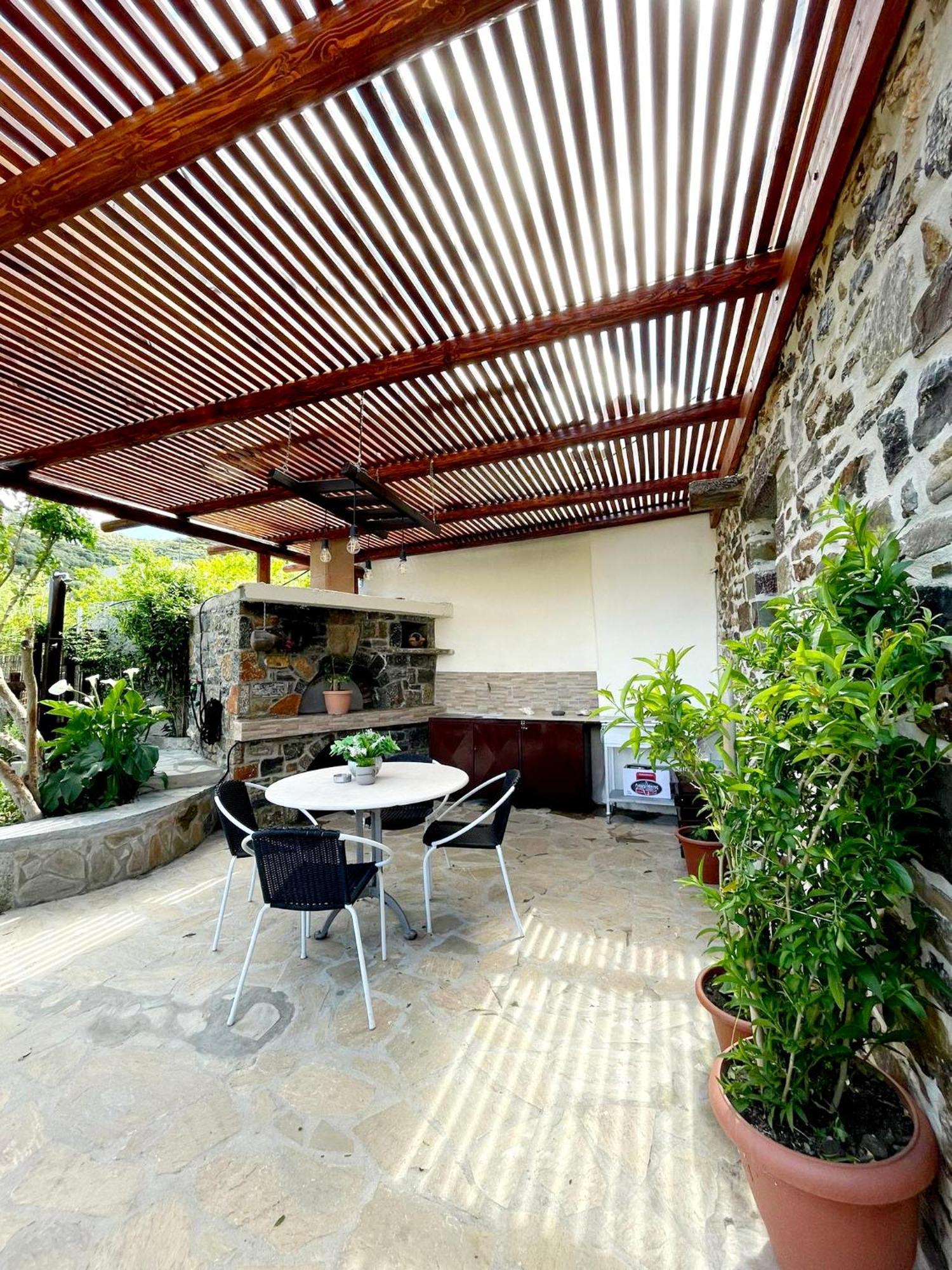 Platipodi Stone House Villa Nikithianos Exterior photo